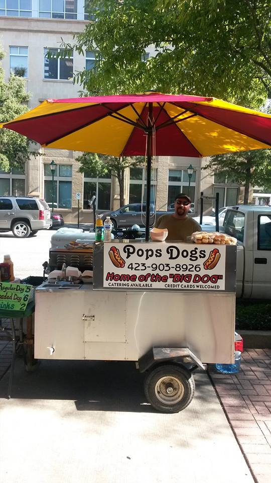 Pops Dogs, Chattanooga, TN