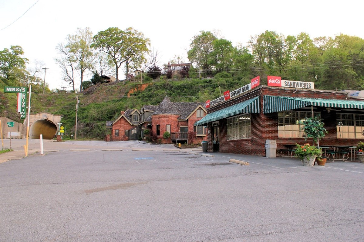 Nikki's Drive In, Chattanooga, TN