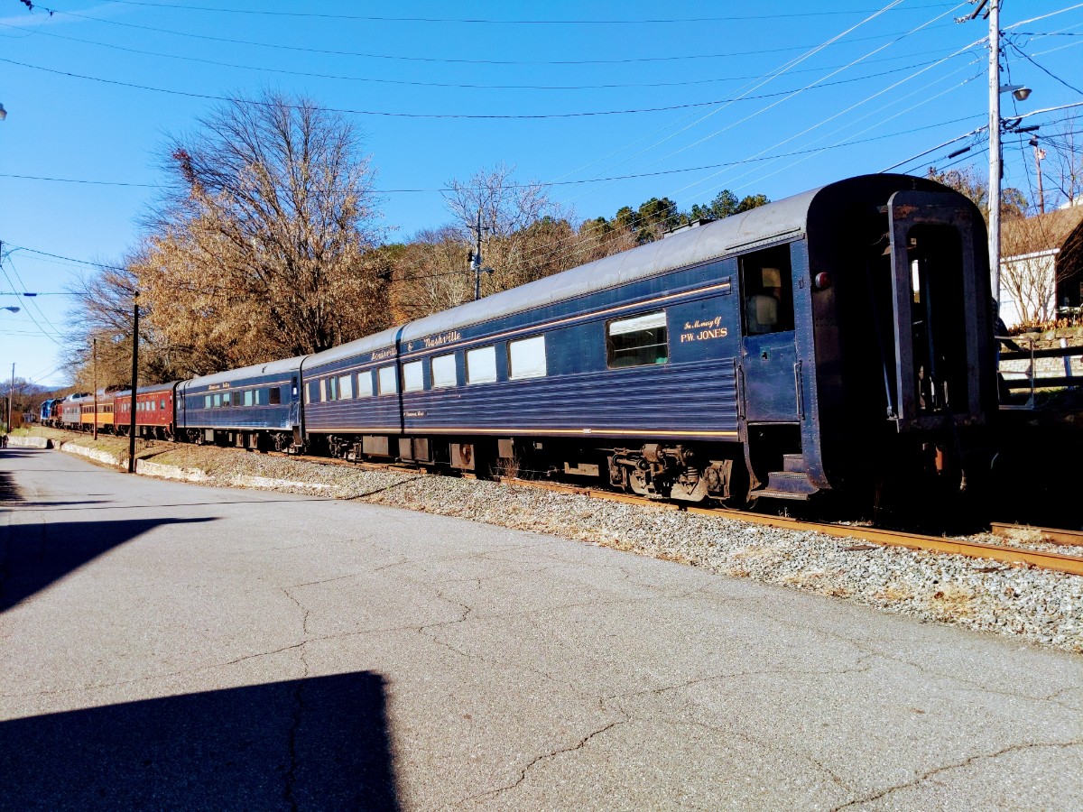 Fall train to Copperhill