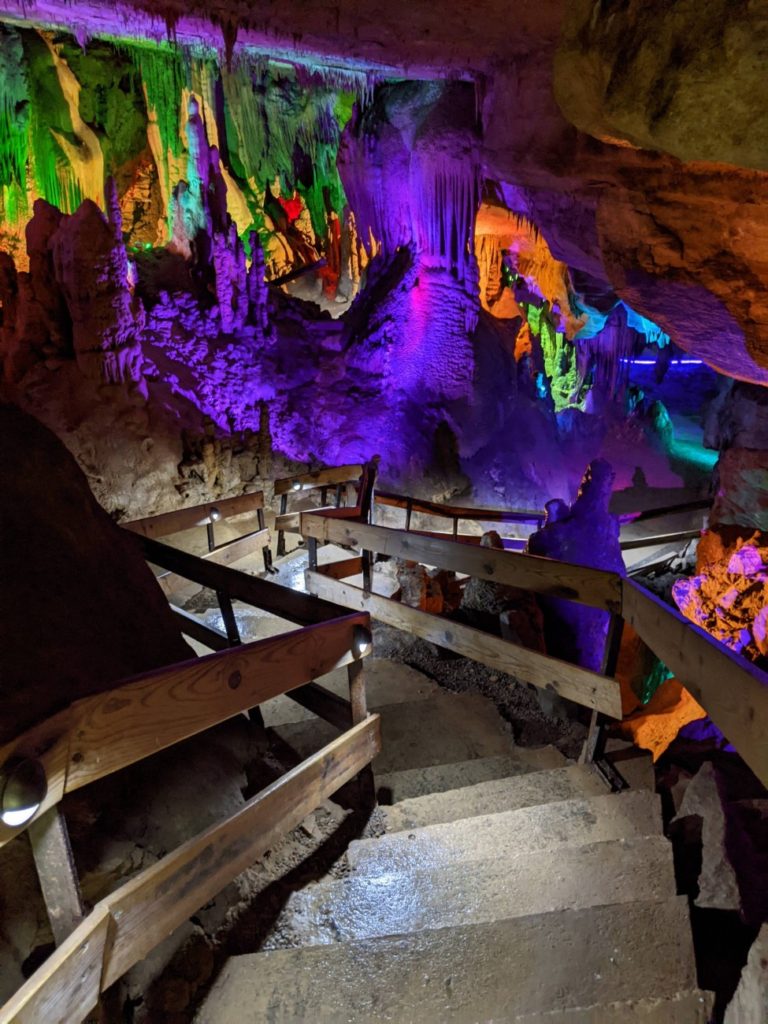 Raccoon Mountain Caverns