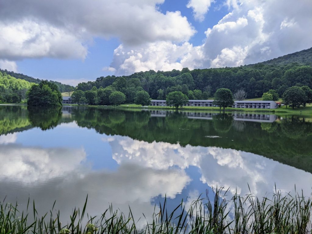 Peaks of Otter Lodge