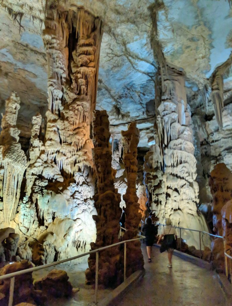 Cathedral Caverns