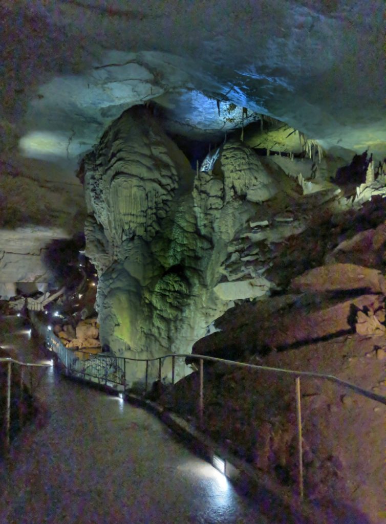 Cathedral Caverns