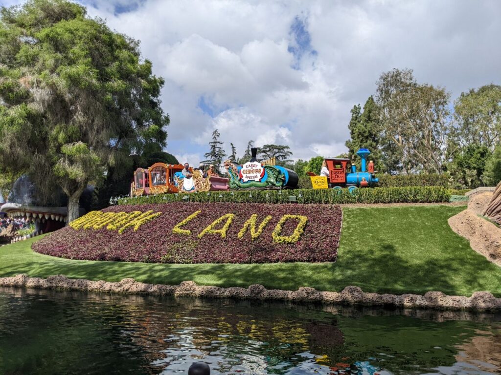 Disneyland Attractions ranked