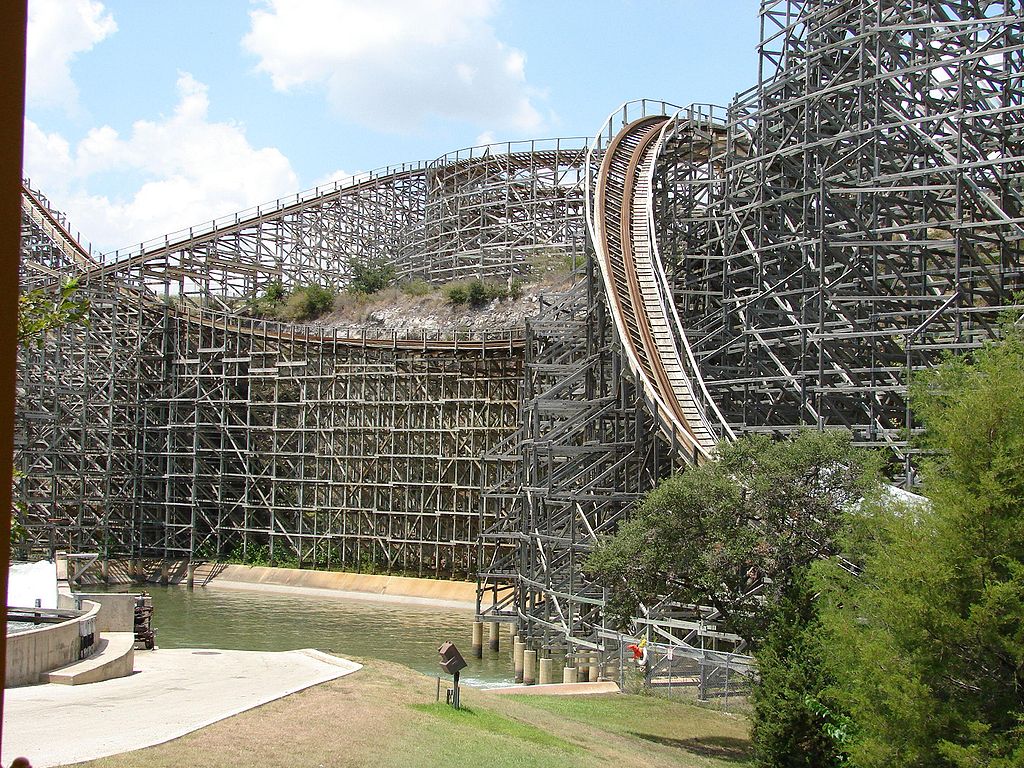 Roller Coasters in Texas - Six Flags Fiesta Texas