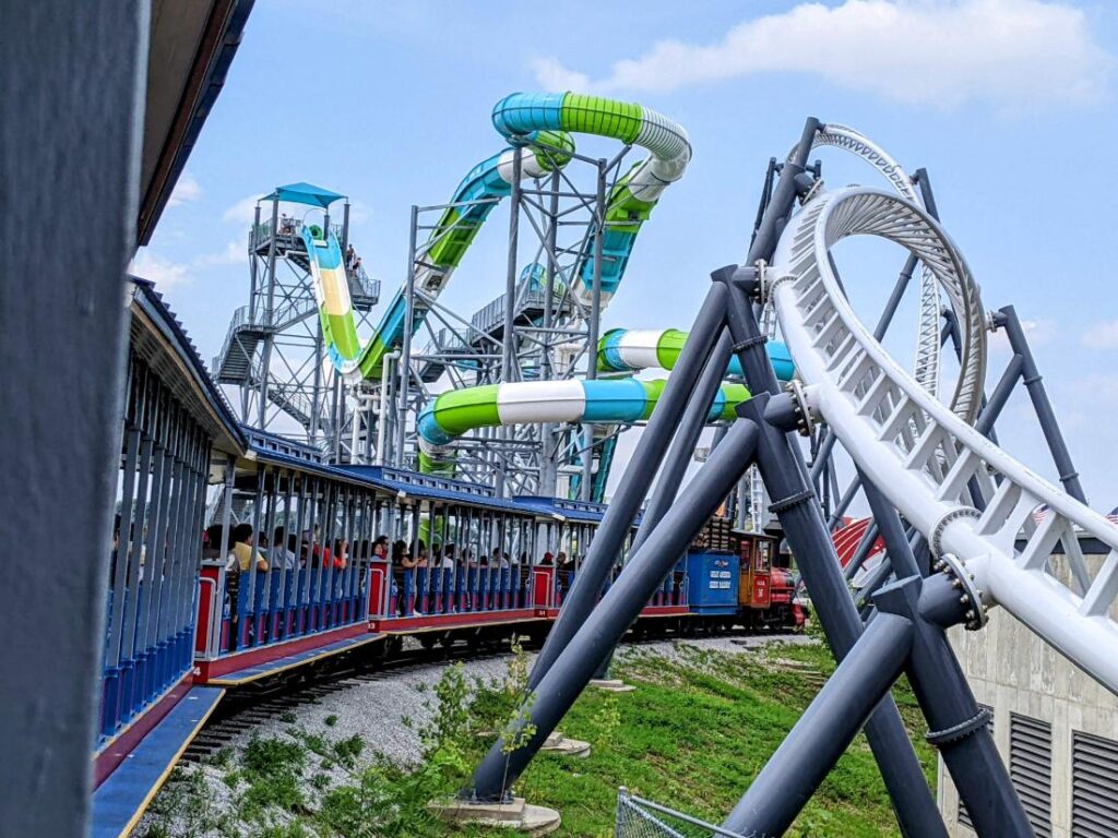 Hurricane Harbor Chicago