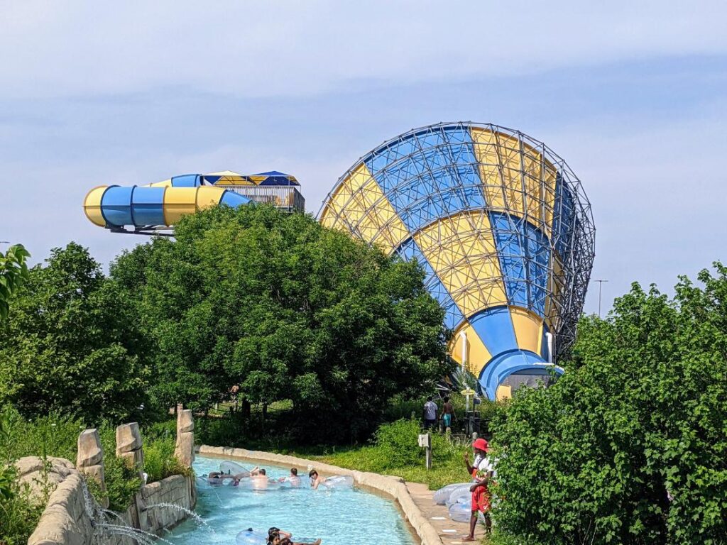 Hurricane Harbor Chicago