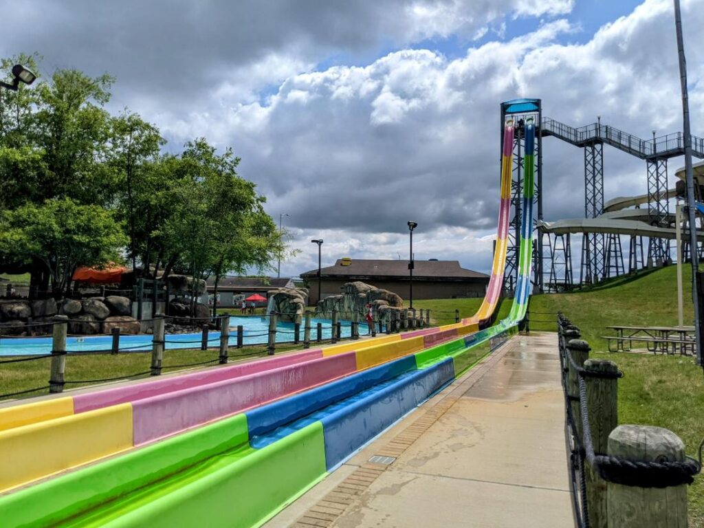 Hurricane Harbor Rockford