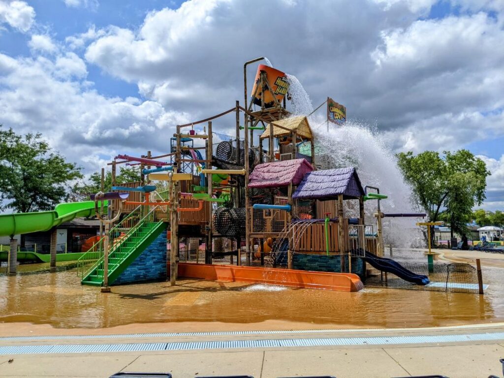 Hurricane Harbor Rockford