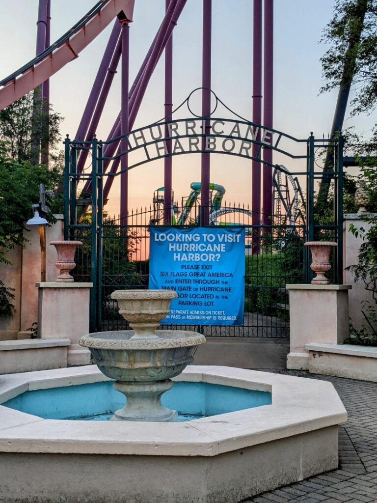 Hurricane Harbor Chicago