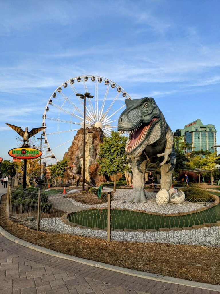 Niagara Falls - Clifton Hill